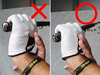 2.トップで左手首の角度をチェック！